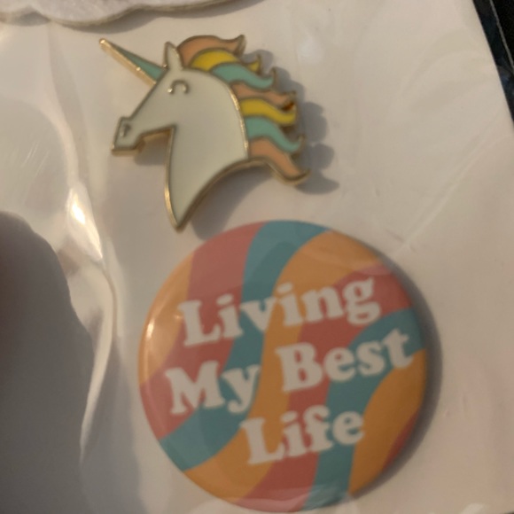 New Design Loft PINS Set of 3 Pastel Rainbow Embroidered, Unicorn & Best Life - Picture 5 of 5